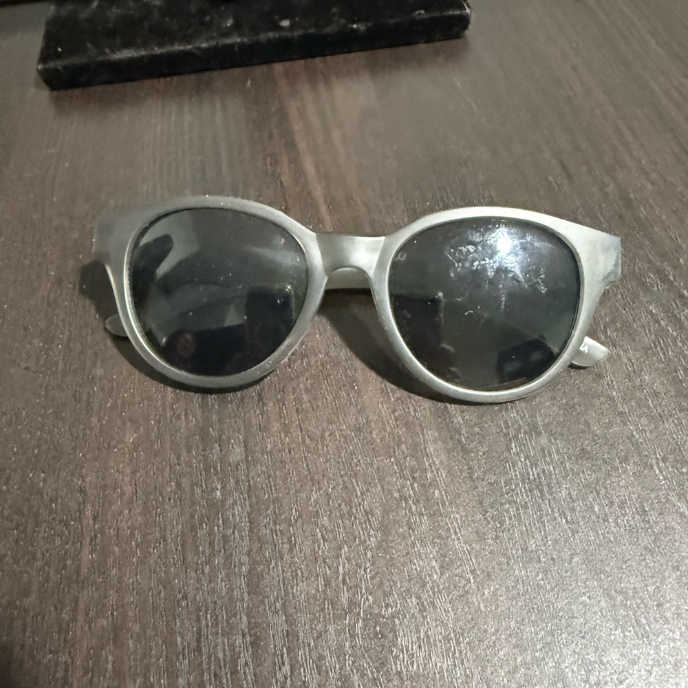 Stylish Gray Sunglasses